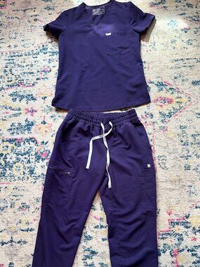 Figs Purple Scrub Set XS Top and S Pants